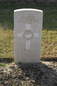 Ismailia War Memorial Cemetery - De Rose, Frederick James